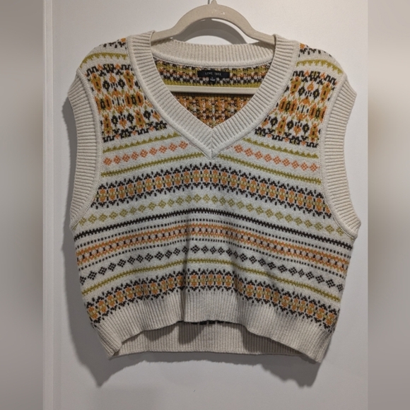 Love Tree Cropped Sweater Vest - Picture 1 of 8